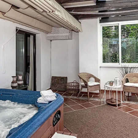 בית נופש Lag - Spacious Townhouse With Private Jacuzzi And