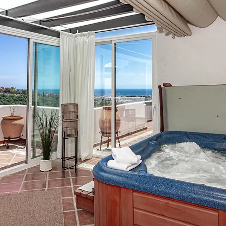 בית נופש Lag - Spacious Townhouse With Private Jacuzzi And