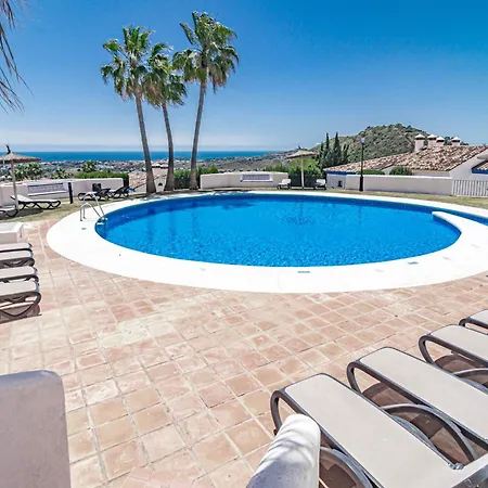 Lag - Spacious Townhouse With Private Jacuzzi And