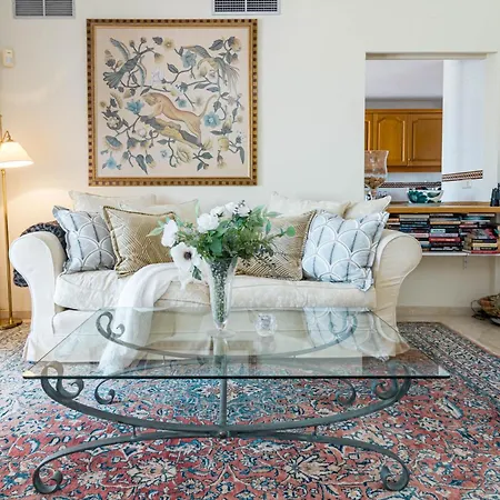 Lag - Spacious Townhouse With Private Jacuzzi And